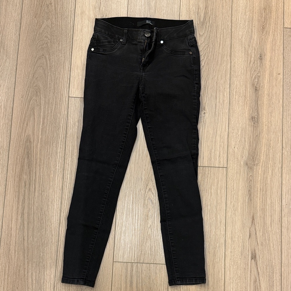 1822 Denim Women's Black Skinny Jeans